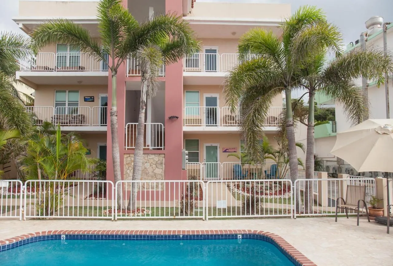Ocean Terrace 202 - A Block From Sandy Beach 린콘